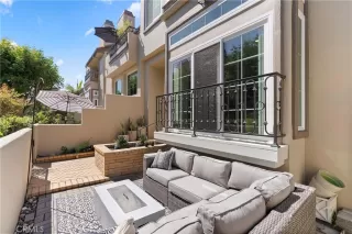 Photo #3: OC24198196 Listing 