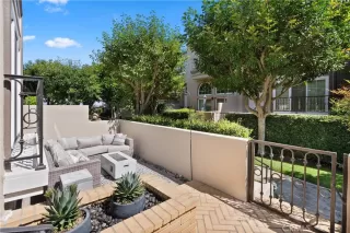 Photo #4: OC24198196 Listing 