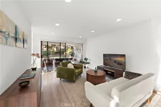 Photo #4: OC24198234 Listing 