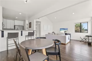 Photo #4: OC24198876 Listing 