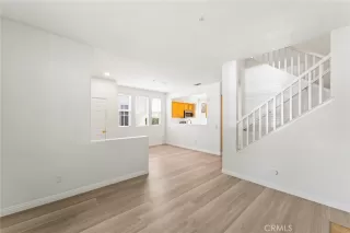 Photo #4: OC24199081 Listing 