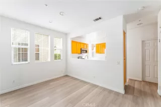 Photo #6: OC24199081 Listing 