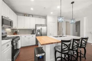 Photo #1: OC24199327 Listing