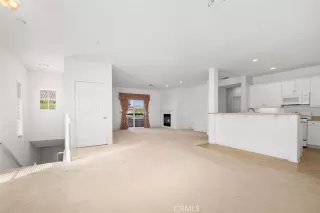 Photo #2: OC24199344 Listing