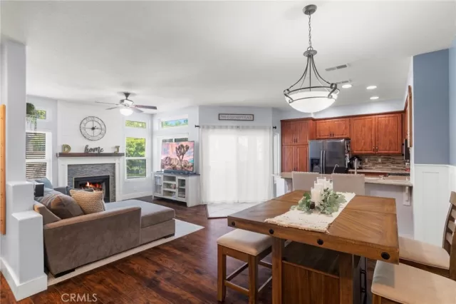 MLS: OC24199399 Condo For Sale