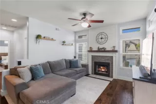 Photo #5: OC24199399 Listing 