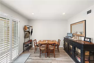 Photo #4: OC24199580 Listing 