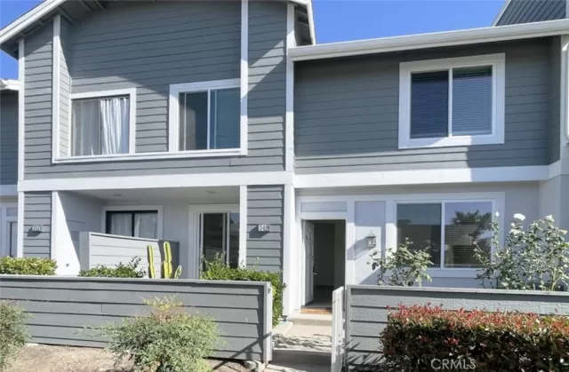 MLS: OC24199666 Condo For Sale