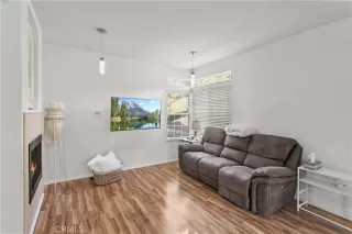 Photo #4: OC24199858 Listing 