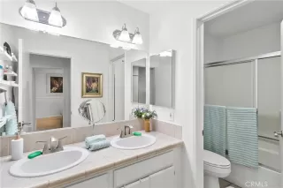 Photo #6: OC24199858 Listing 