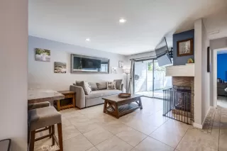 Photo #4: OC24200323 Listing