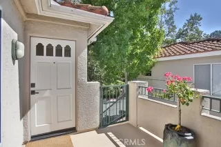 Photo #2: OC24200336 Listing