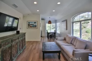 Photo #4: OC24200336 Listing