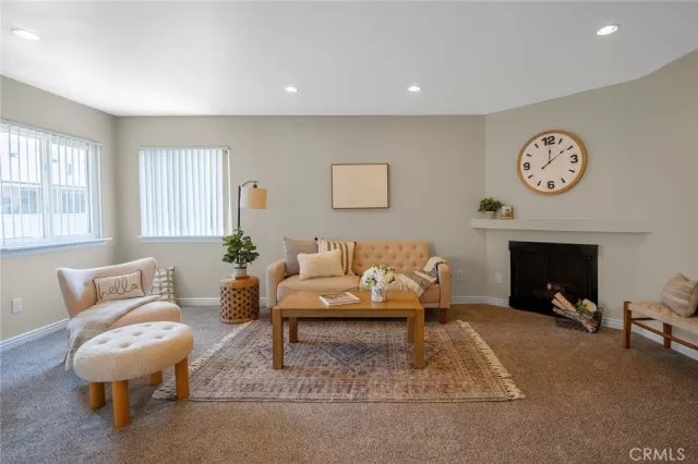 MLS: OC24200547 Condo For Sale