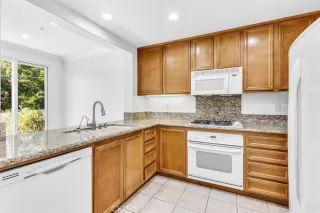 Photo #6: OC24200867 Listing 