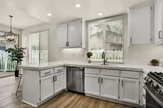 Photo #3: OC24200937 Listing 