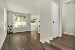 Photo #6: OC24200937 Listing 