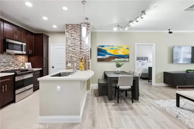 MLS: OC24201097 Condo For Sale