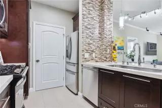 Photo #2: OC24201097 Listing