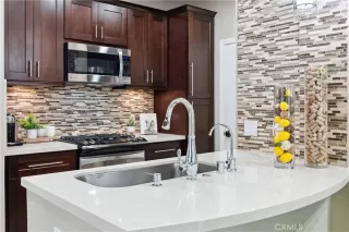 Photo #3: OC24201097 Listing