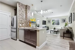 Photo #4: OC24201097 Listing