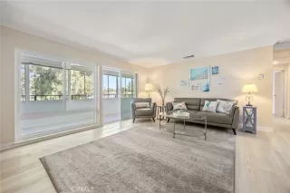 Photo #3: OC24201269 Listing