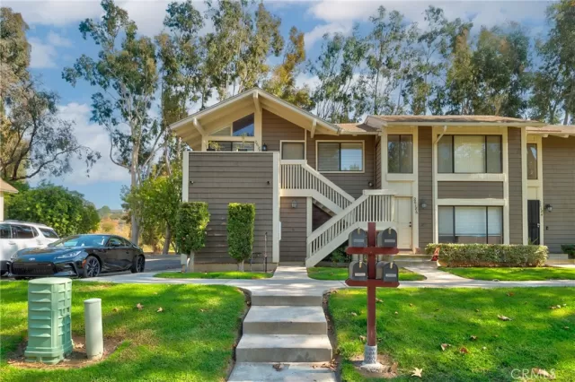 MLS: OC24201578 Condo For Sale