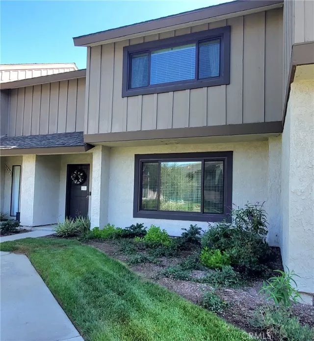 MLS: OC24201830 Condo For Sale