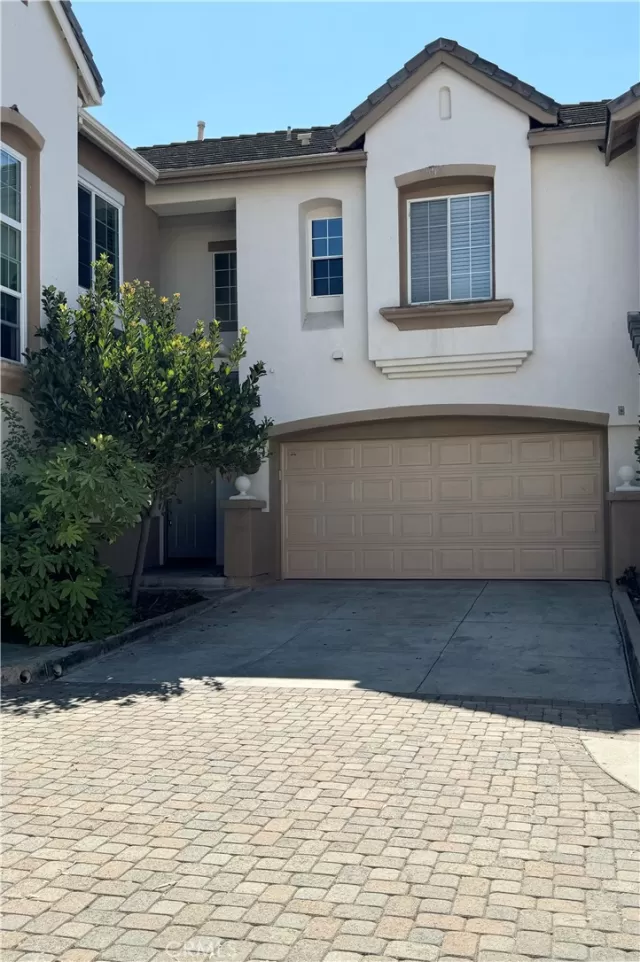 MLS: OC24202073 Condo For Sale