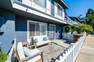 Photo #4: OC24202210 Listing 