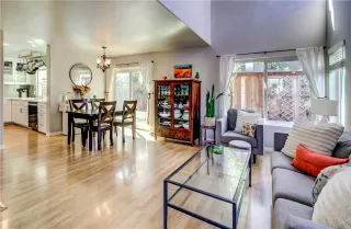 Photo #3: OC24202306 Listing 