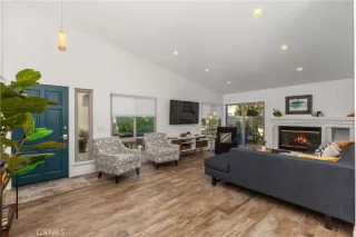 Photo #3: OC24202420 Listing