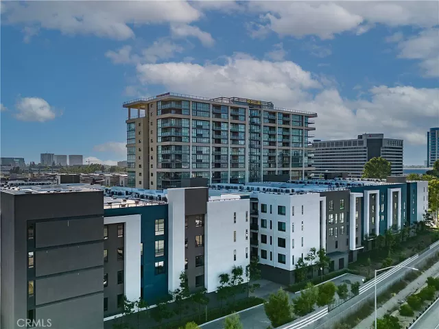 MLS: OC24202539 Condo For Sale