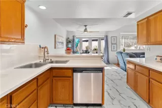 Photo #3: OC24203139 Listing 