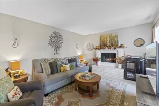 Photo #4: OC24203170 Listing 