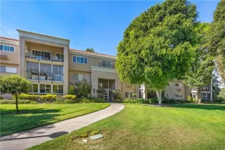 Photo #2: OC24203245 Listing