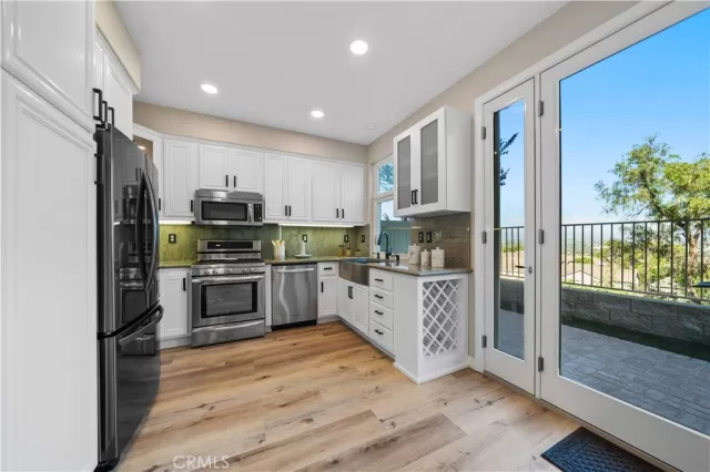 MLS: OC24203489 Condo For Sale