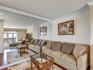 Photo #6: OC24203496 Listing 