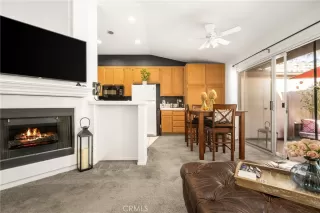 Photo #6: OC24203553 Listing 