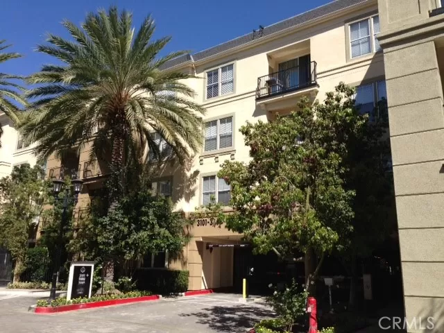 MLS: OC24203558 Condo For Sale