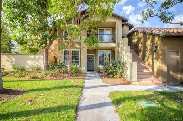 MLS: OC24203633 Condo For Sale