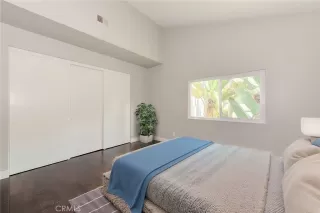 Photo #5: OC24203677 Listing 