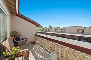 Photo #4: OC24203763 Listing 