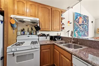 Photo #6: OC24203763 Listing 