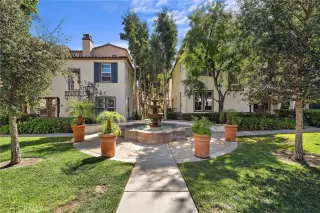 Photo #5: OC24203856 Listing 