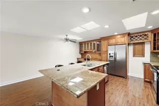 Photo #6: OC24204084 Listing