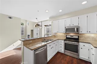 Photo #5: OC24204093 Listing 