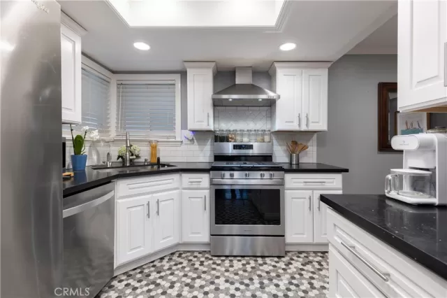 MLS: OC24204179 Condo For Sale