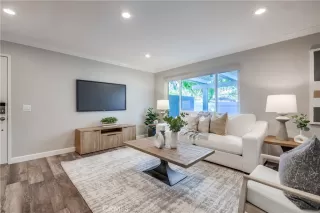 Photo #6: OC24204248 Listing