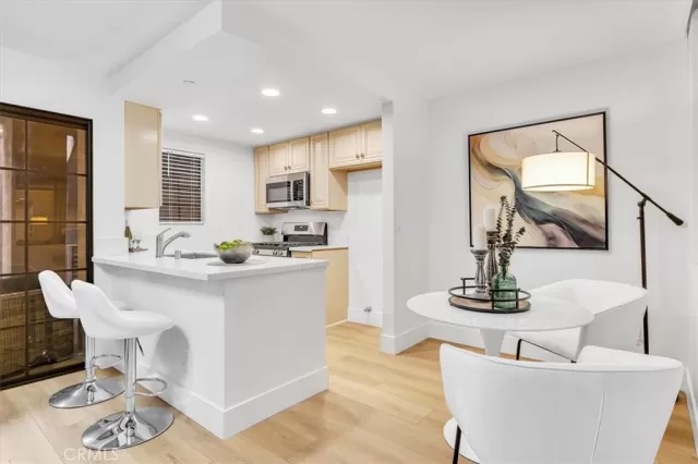 MLS: OC24204384 Condo For Sale